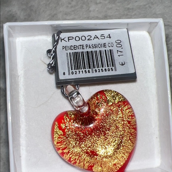 Elegant Red and Gold Heart Pendant - Picture 5 of 5